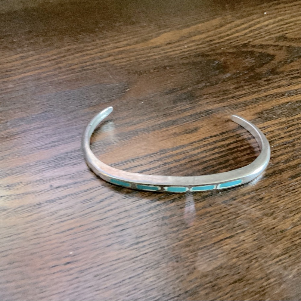 Small bangle bracelet